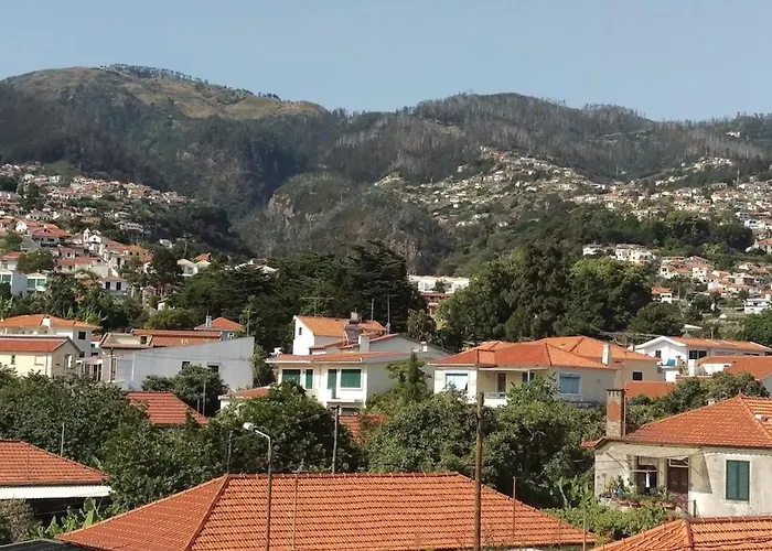Enchanting And Cozy Achada Palace شقة فونشال