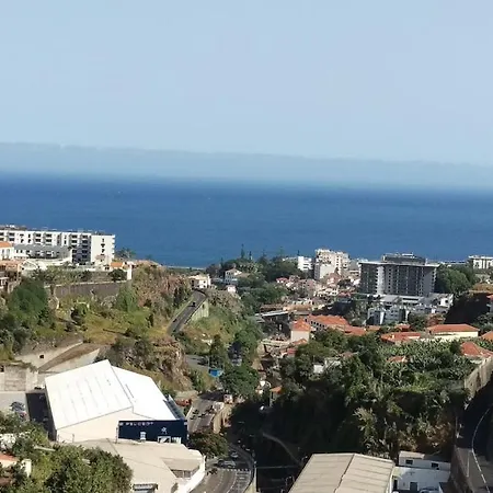 Enchanting And Cozy Achada Palace Daire Funchal