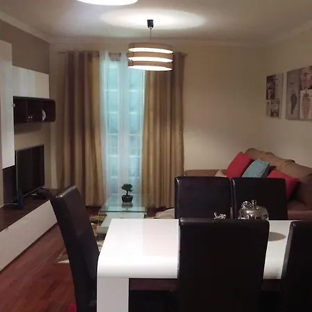 Enchanting And Cozy Achada Palace Daire