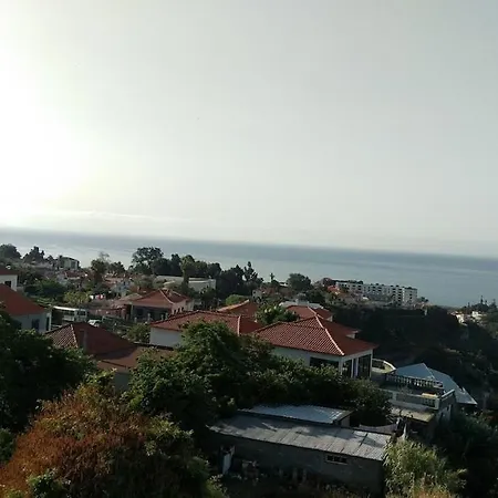 Enchanting&cozy Achada Palace *