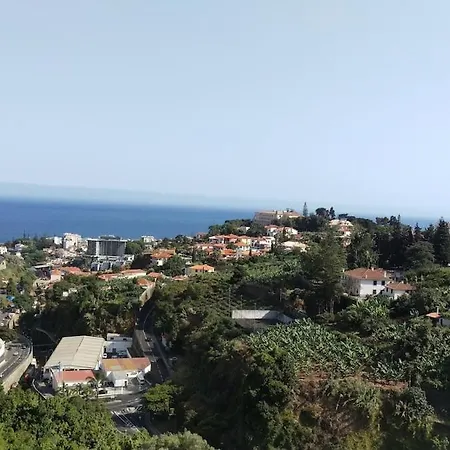 Daire Enchanting And Cozy Achada Palace